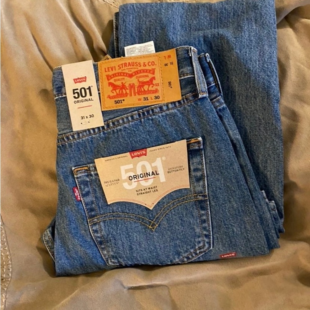 NWT Levi's 501 button fly brand new 31 waist 30 length